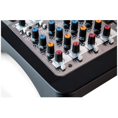 Allen & Heath ZED-6